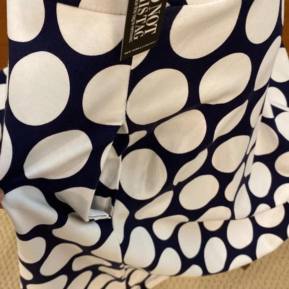 Adorable blue and white dot dress. NWT - Picture 5 of 7